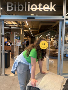 Team travel to local libraries in autumn holiday for reading sessions